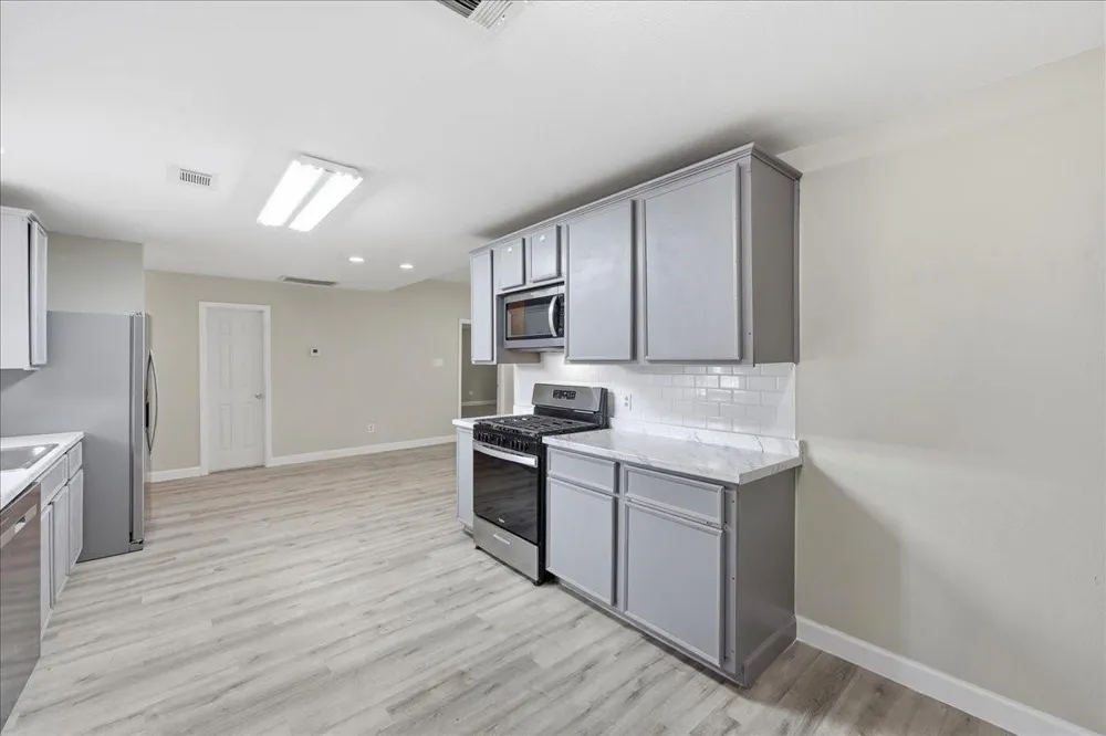 7215 Pleasant Bend Drive Beaumont, TX 77708