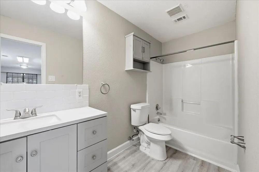 7215 Pleasant Bend Drive Beaumont, TX 77708