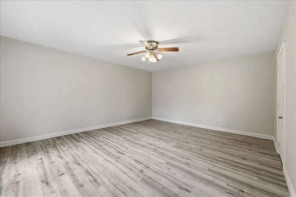 7215 Pleasant Bend Drive Beaumont, TX 77708