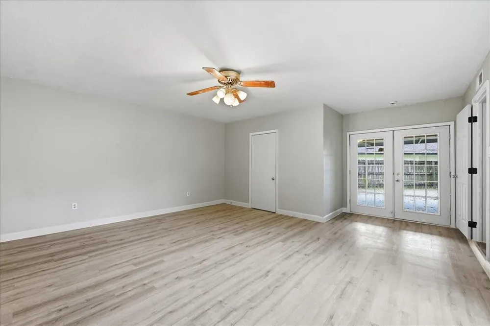7215 Pleasant Bend Drive Beaumont, TX 77708
