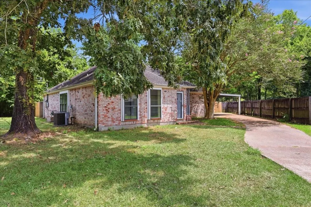 7215 Pleasant Bend Drive Beaumont, TX 77708
