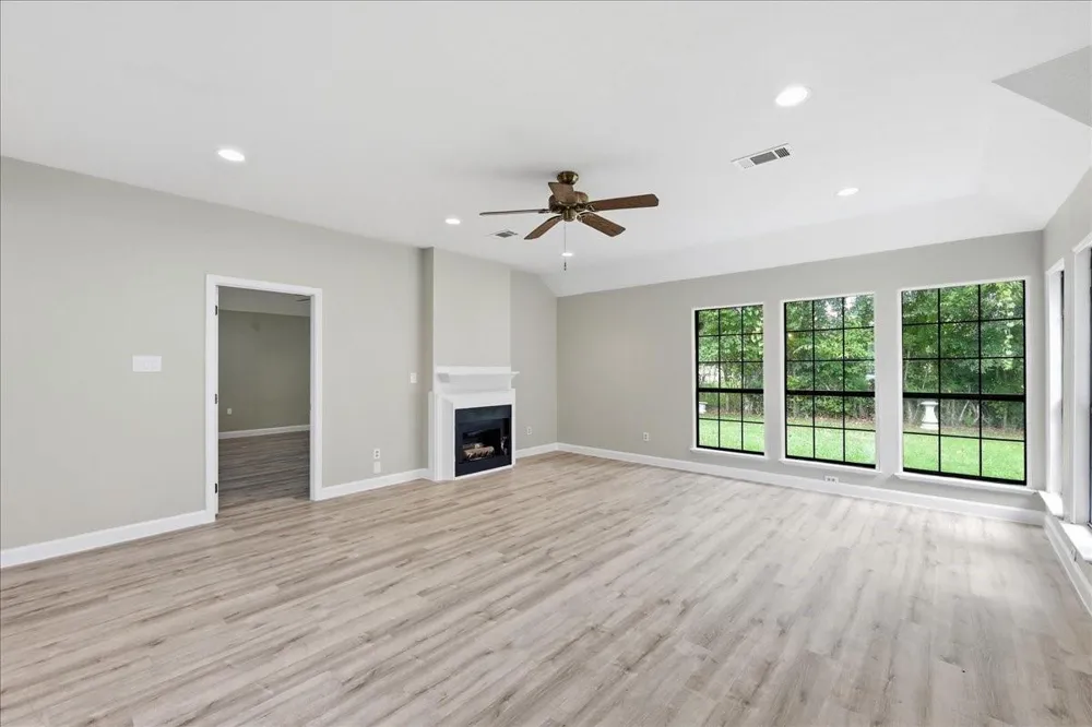 7215 Pleasant Bend Drive Beaumont, TX 77708