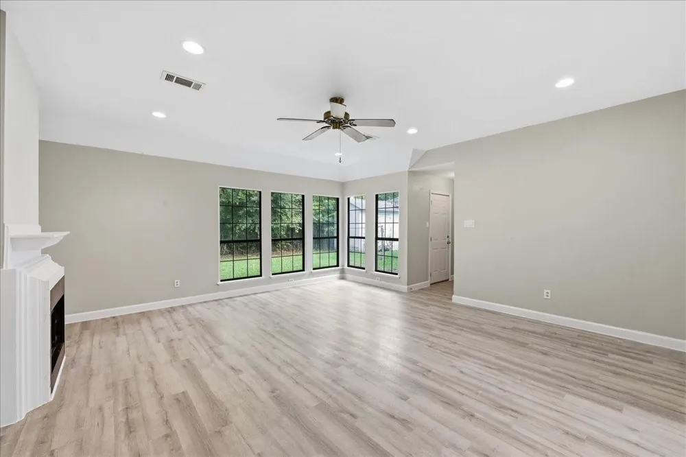 7215 Pleasant Bend Drive Beaumont, TX 77708