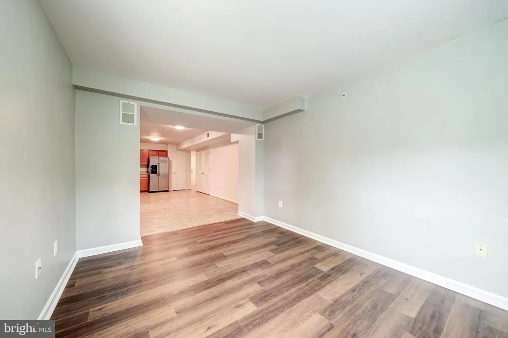 2912 17TH STREET S #103 Arlington, VA 22204