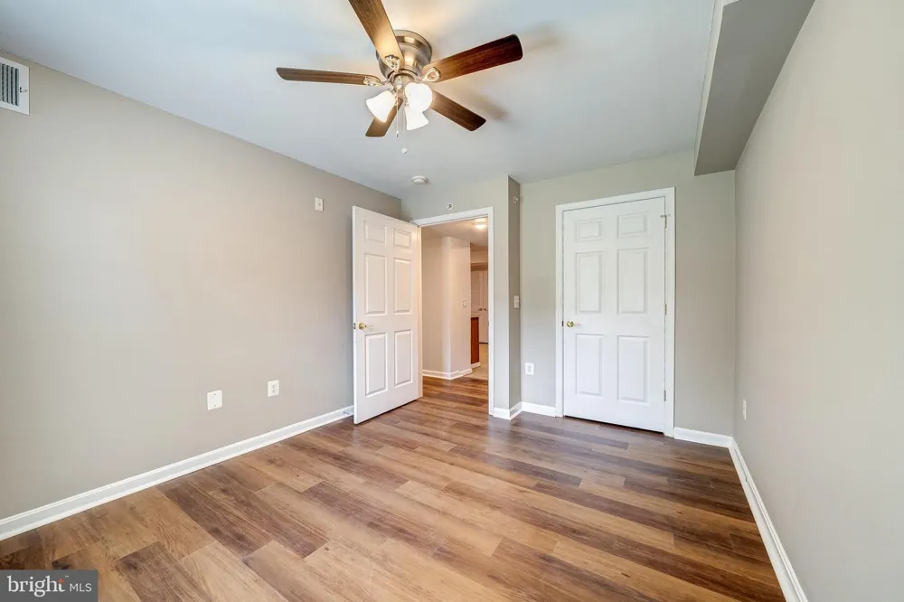 2912 17TH STREET S #103 Arlington, VA 22204