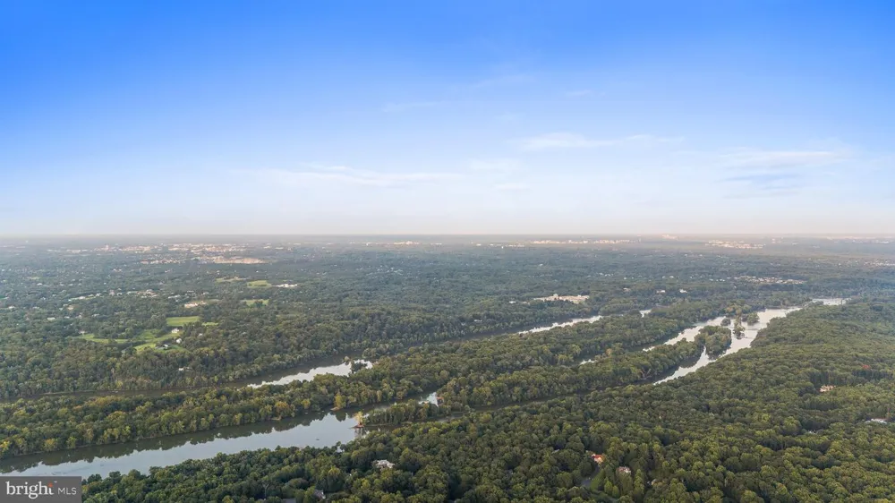 210 FALCON RIDGE ROAD Great Falls, VA 22066
