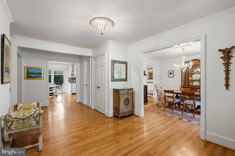 210 FALCON RIDGE ROAD Great Falls, VA 22066
