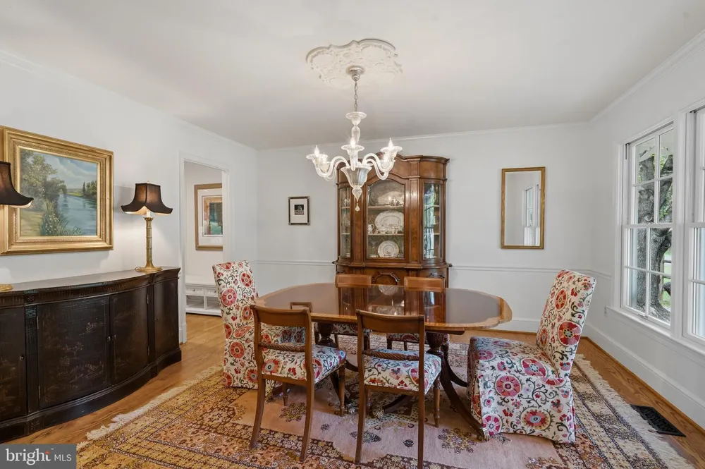 210 FALCON RIDGE ROAD Great Falls, VA 22066