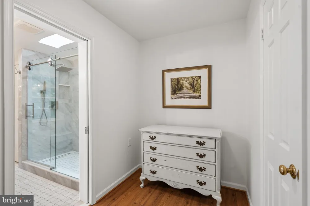 210 FALCON RIDGE ROAD Great Falls, VA 22066