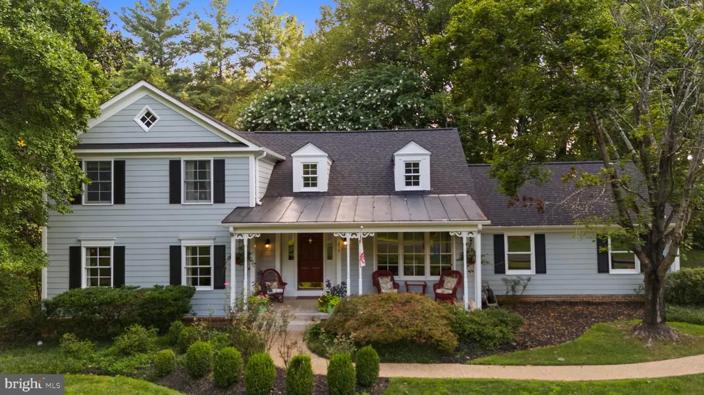 210 FALCON RIDGE ROAD Great Falls, VA 22066
