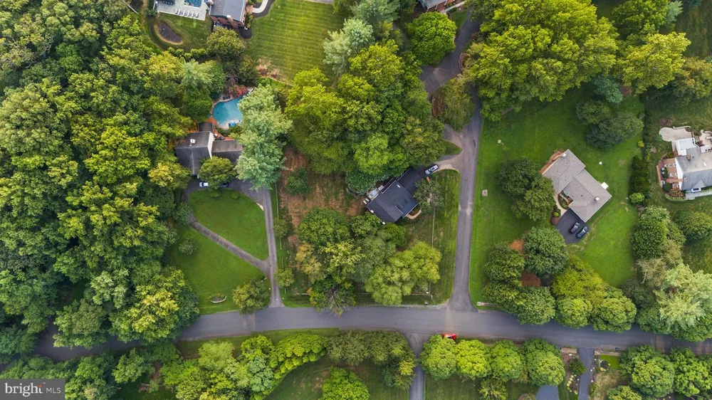 210 FALCON RIDGE ROAD Great Falls, VA 22066