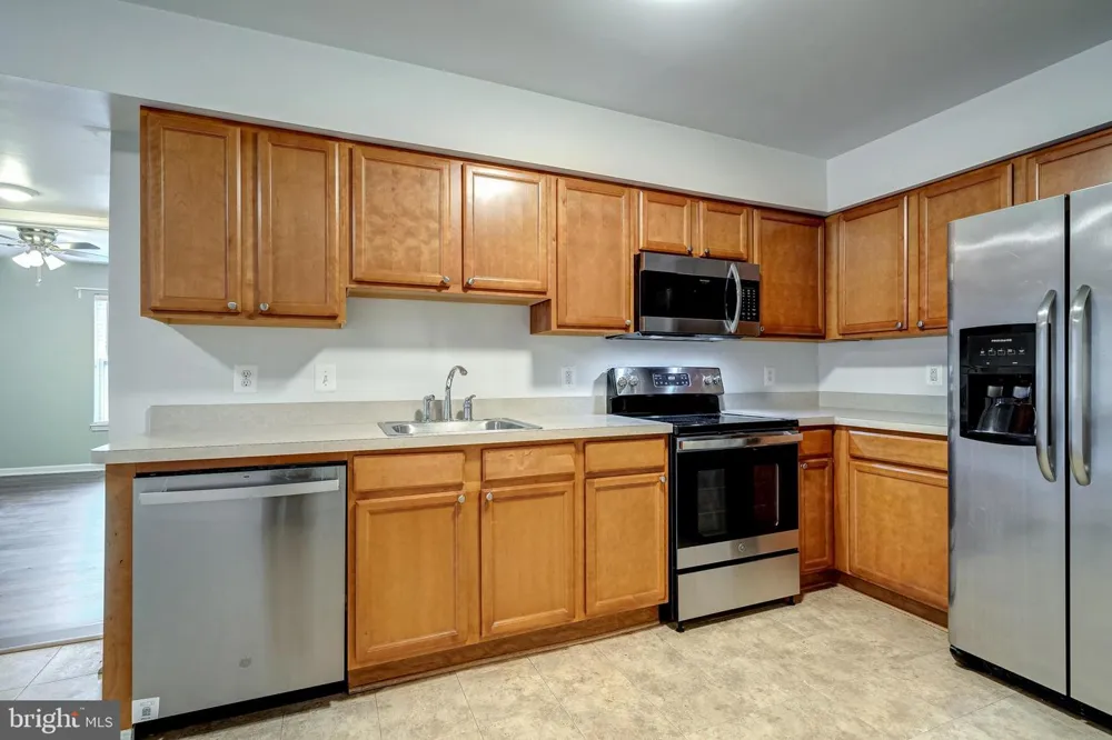 2912 17TH STREET S #103 Arlington, VA 22204