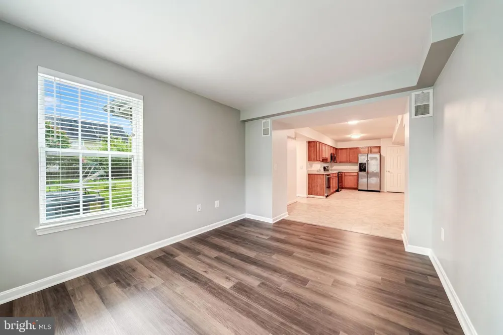 2912 17TH STREET S #103 Arlington, VA 22204