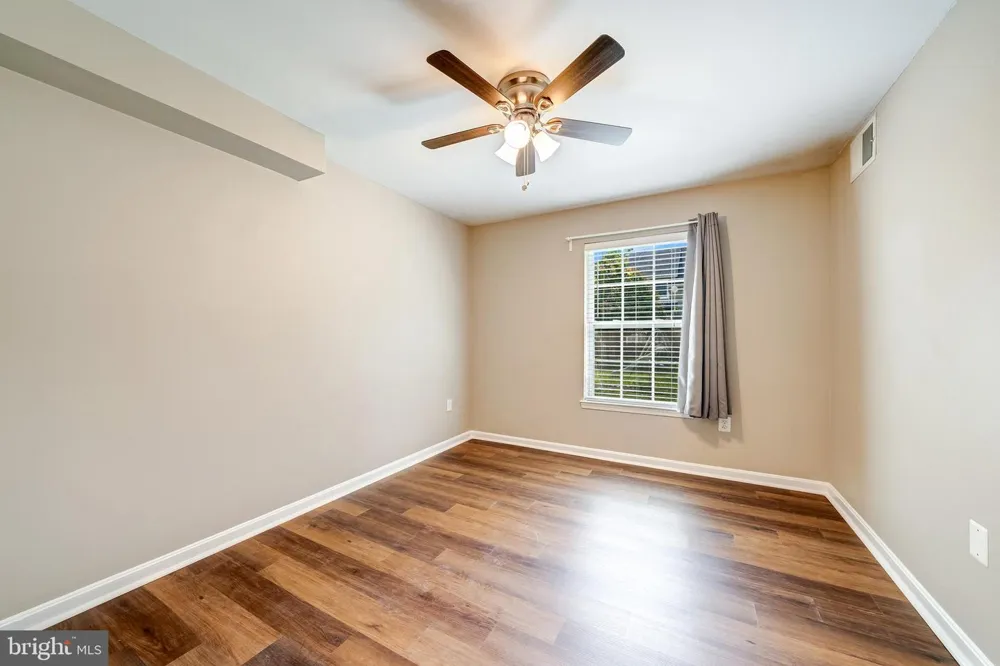 2912 17TH STREET S #103 Arlington, VA 22204