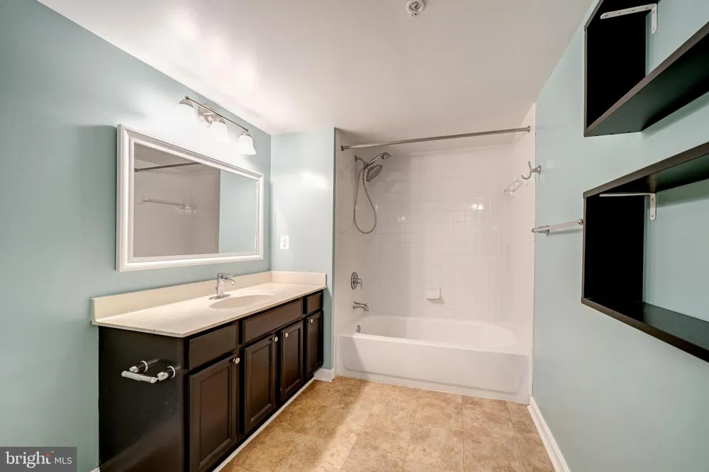 2912 17TH STREET S #103 Arlington, VA 22204