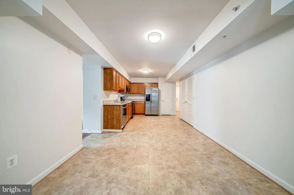 2912 17TH STREET S #103 Arlington, VA 22204