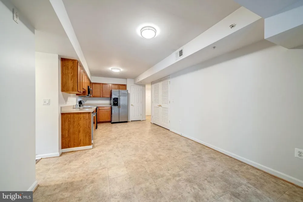 2912 17TH STREET S #103 Arlington, VA 22204