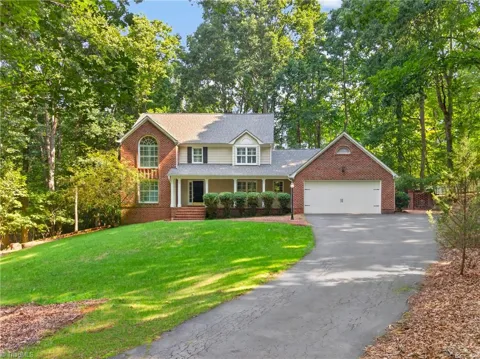 2004 Northmont Drive