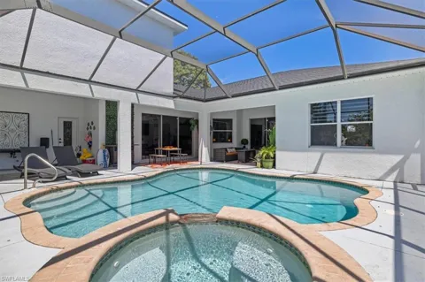 3007 8th Street W