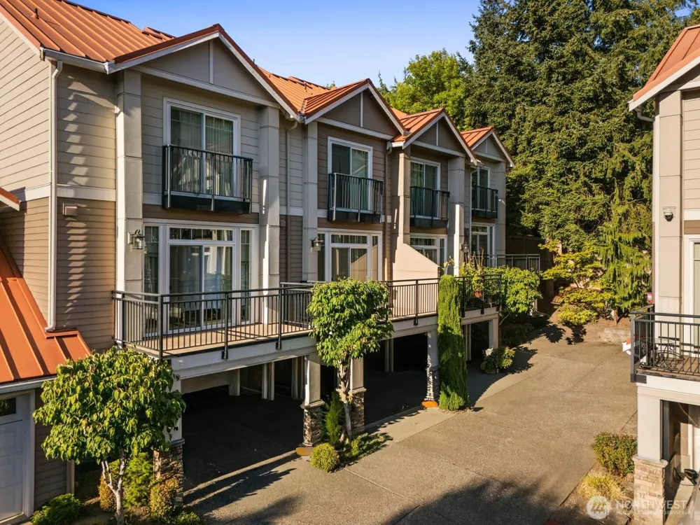 12721 SE 41st Place #214 Bellevue, WA 98006