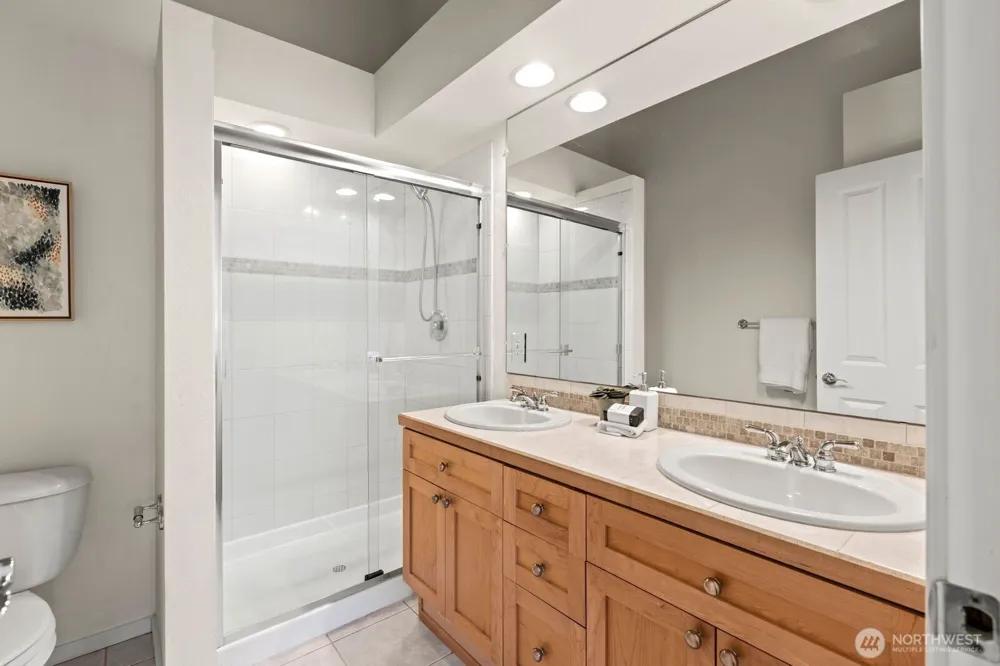 12721 SE 41st Place #214 Bellevue, WA 98006