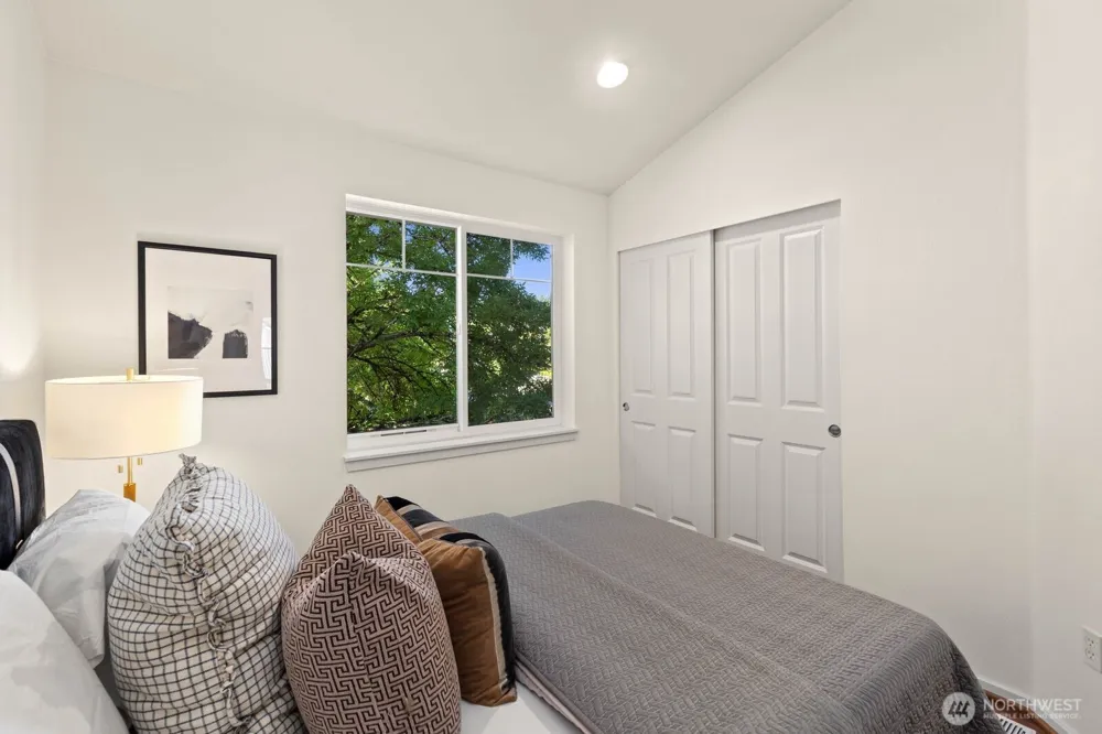 12721 SE 41st Place #214 Bellevue, WA 98006