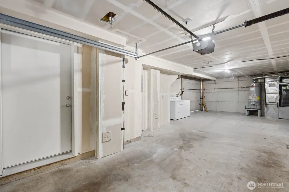 12721 SE 41st Place #214 Bellevue, WA 98006