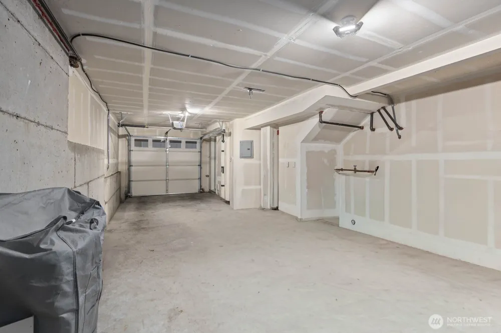 12721 SE 41st Place #214 Bellevue, WA 98006