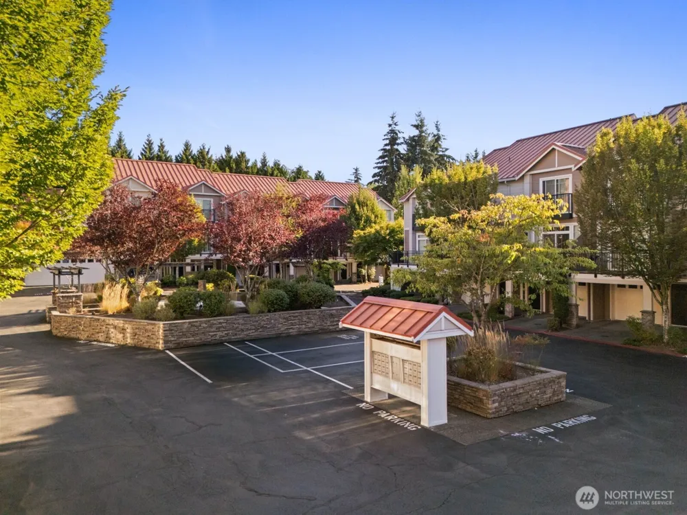 12721 SE 41st Place #214 Bellevue, WA 98006