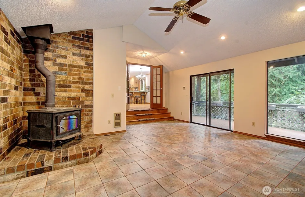 20301 NE 225th Avenue Brush Prairie, WA 98606