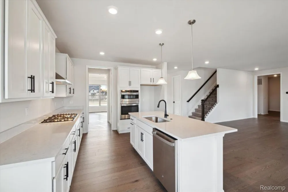 61836 Hevel Lane Washington Township, MI 48094