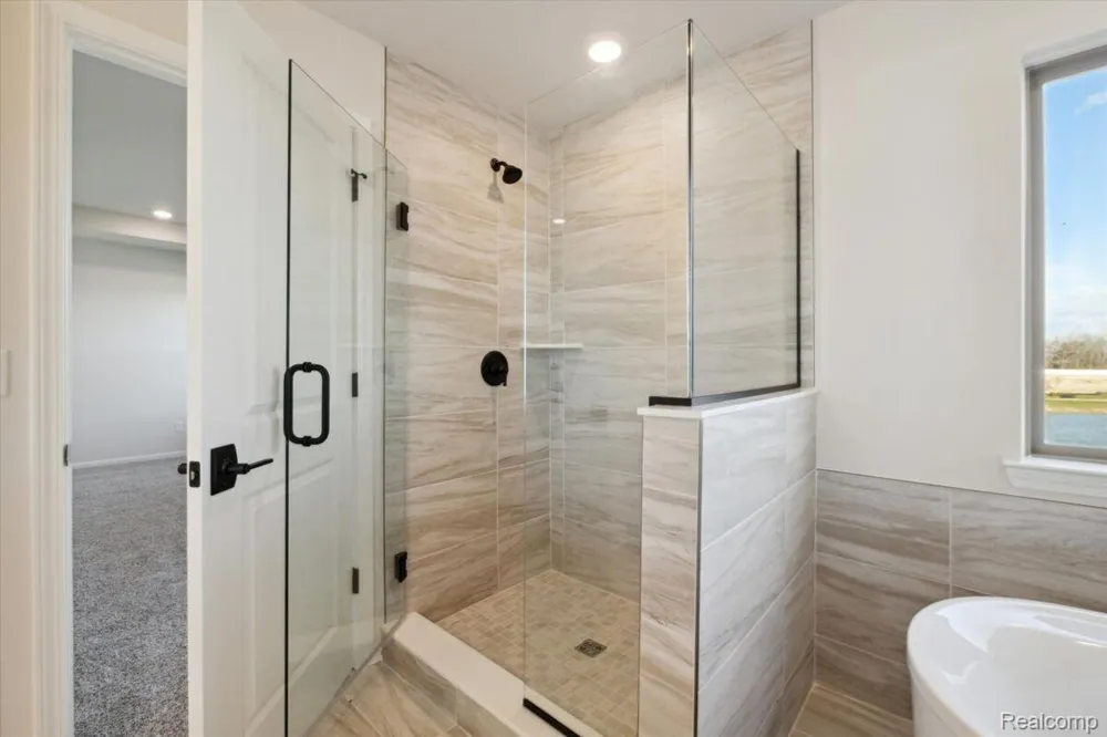 61836 Hevel Lane Washington Township, MI 48094