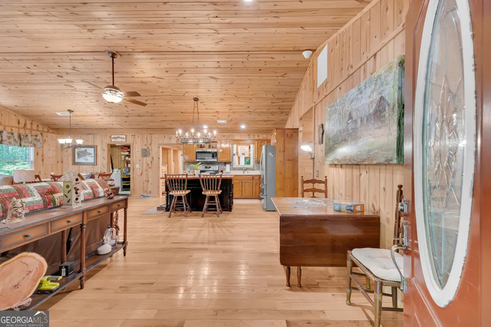 113 Biddy Mtn LN Tiger, GA 30576