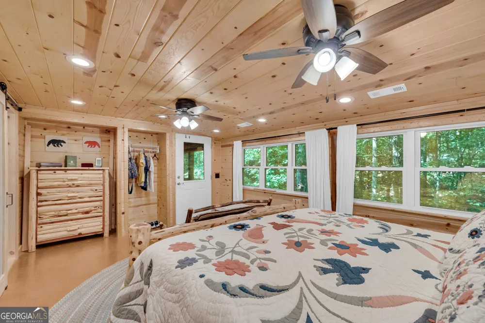 113 Biddy Mtn LN Tiger, GA 30576