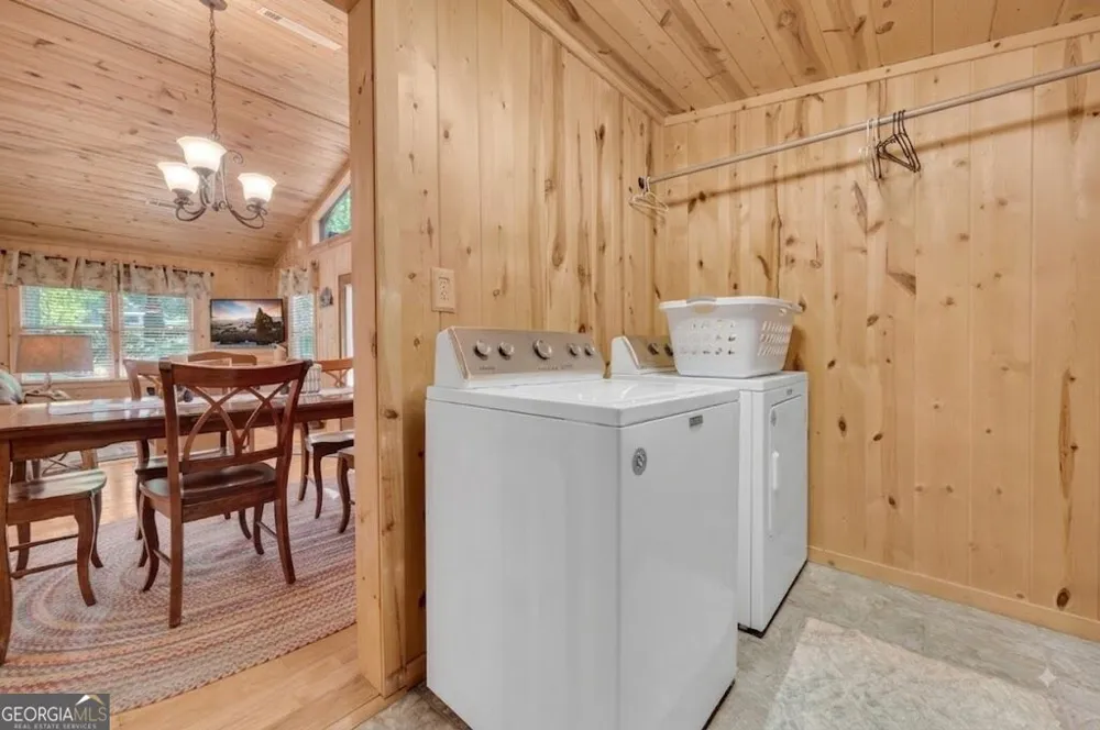 113 Biddy Mtn LN Tiger, GA 30576
