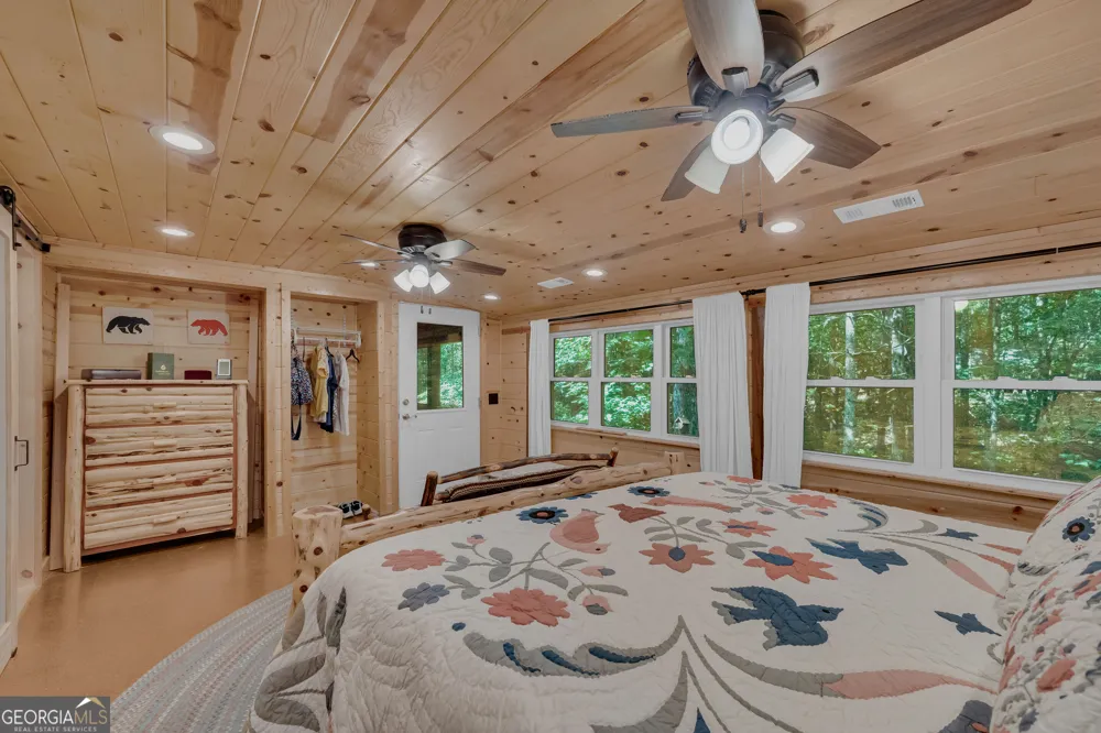 113 Biddy Mtn LN Tiger, GA 30576