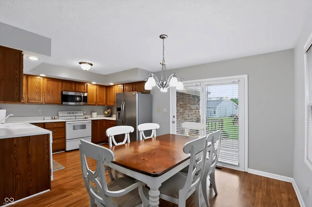 1102 Sarah Court Greenwood, IN 46142
