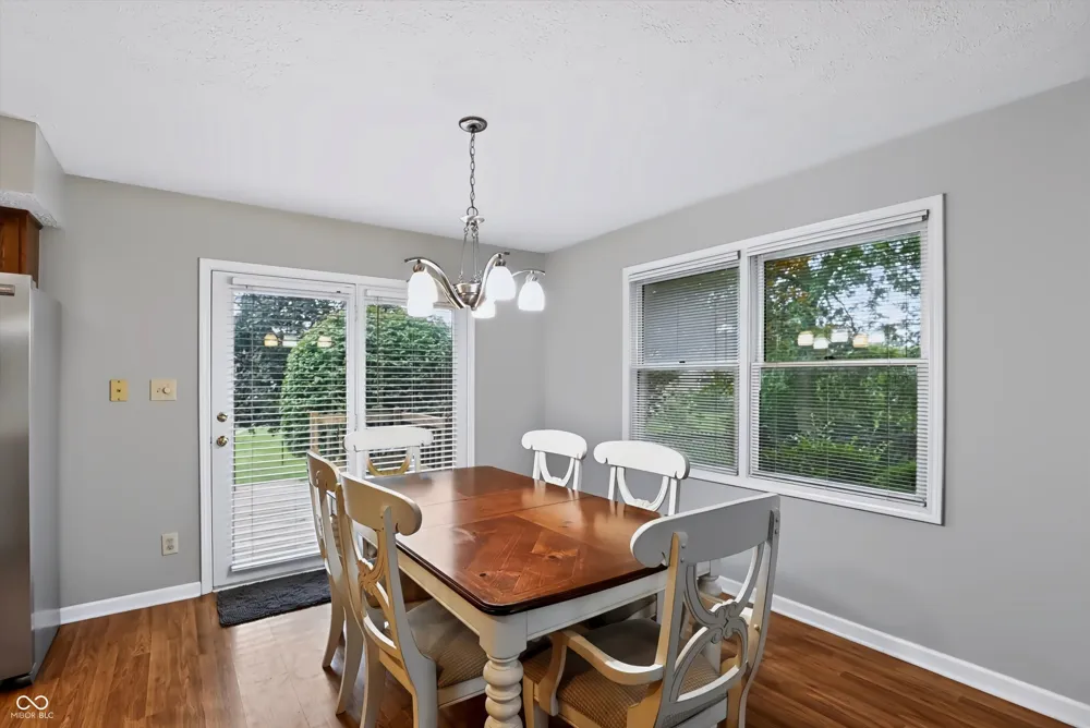 1102 Sarah Court Greenwood, IN 46142