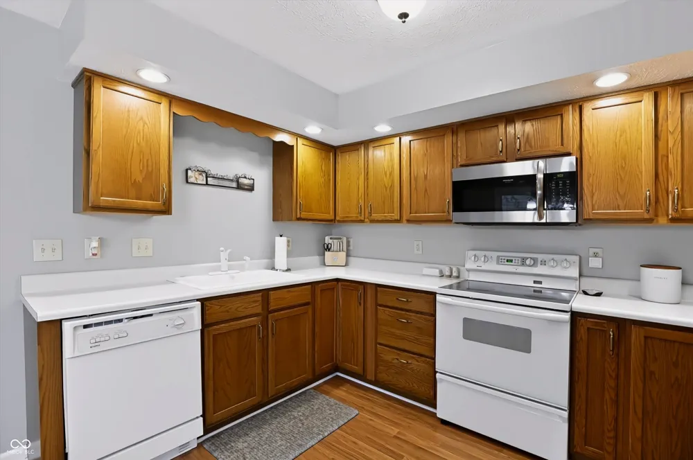 1102 Sarah Court Greenwood, IN 46142