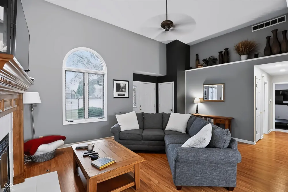 1102 Sarah Court Greenwood, IN 46142