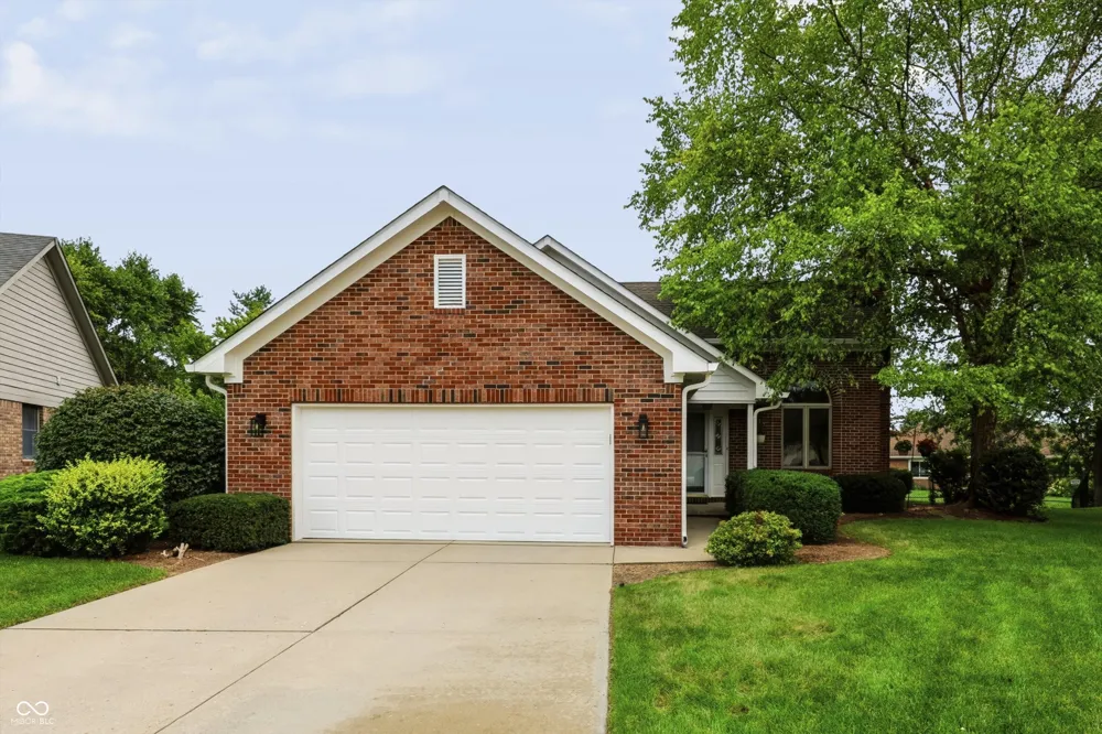 1102 Sarah Court Greenwood, IN 46142