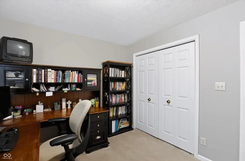 1102 Sarah Court Greenwood, IN 46142