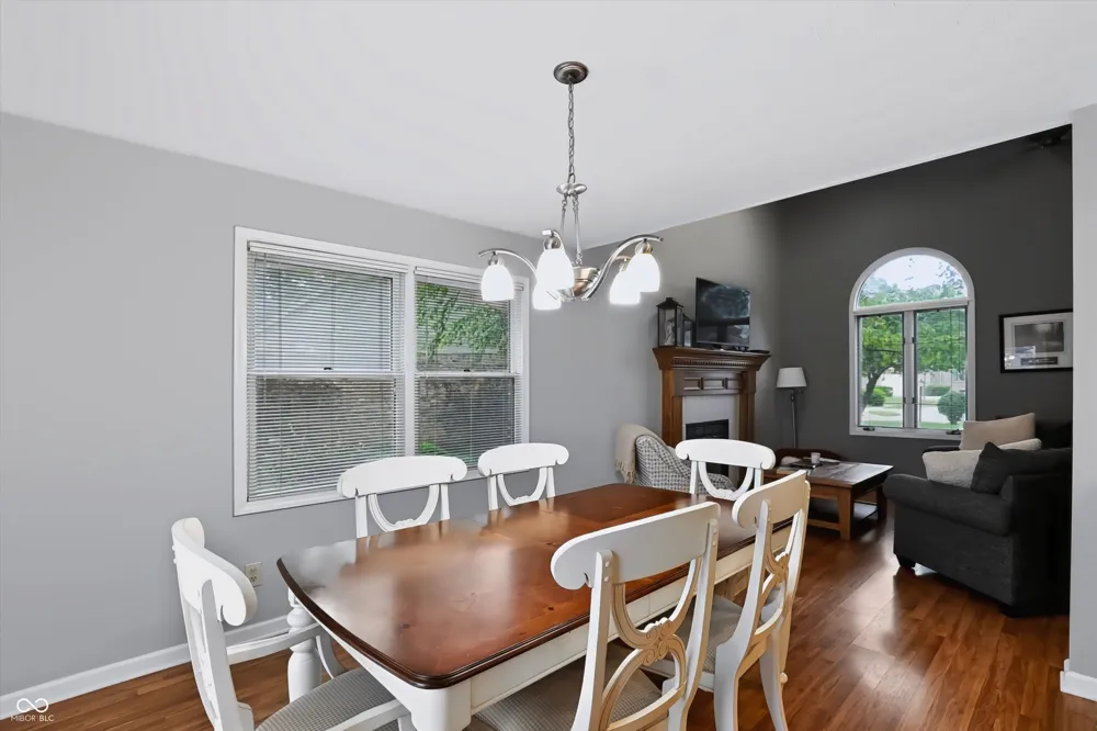 1102 Sarah Court Greenwood, IN 46142