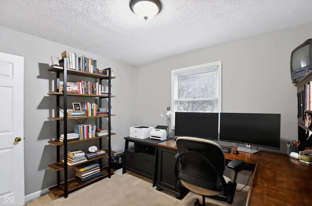 1102 Sarah Court Greenwood, IN 46142