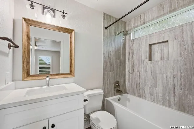 10618 CLOVER CYN Helotes, TX 78023