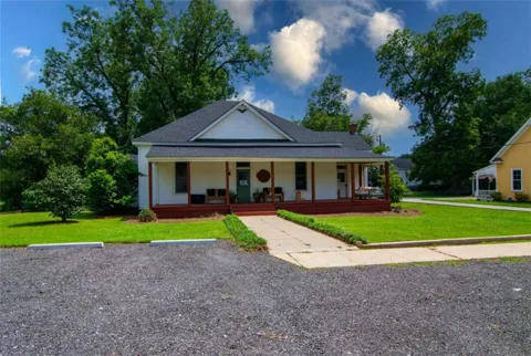 322 Fort Lane