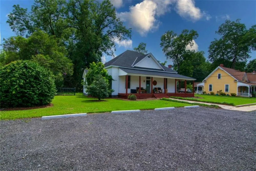 322 Fort Lane Hamilton, GA 31811