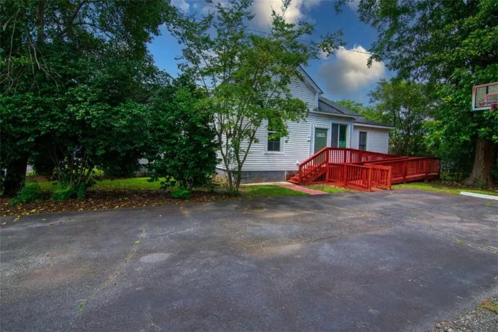 322 Fort Lane Hamilton, GA 31811