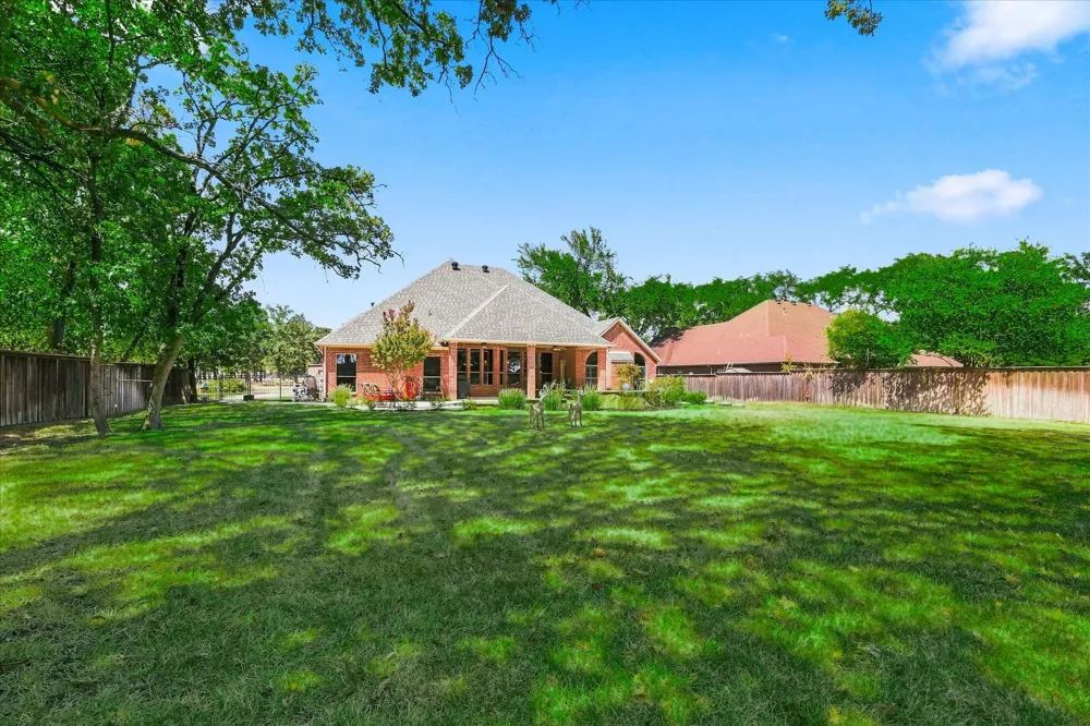 100 Woodland Drive Krugerville, TX 76227
