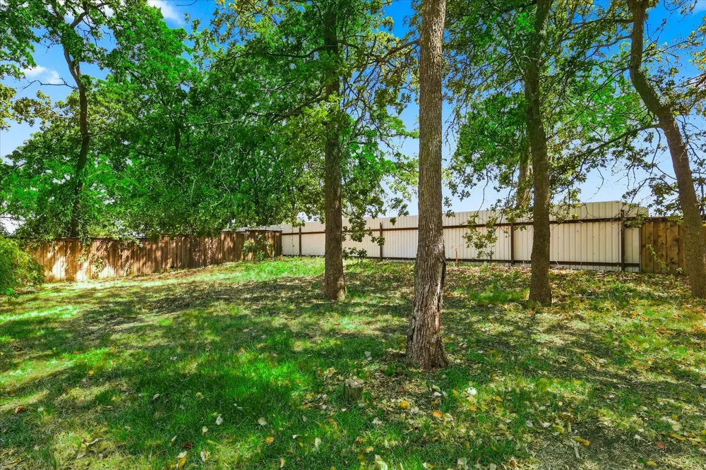 100 Woodland Drive Krugerville, TX 76227